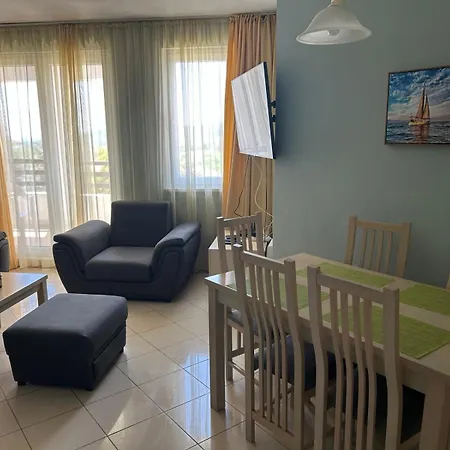 Harmony Hills Tomovi D42