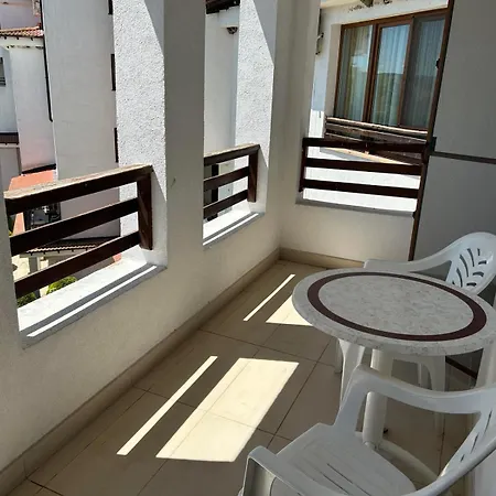 아파트 Harmony Hills Tomovi D42 로가체보